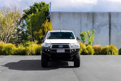 2020 Toyota Hilux - Thumbnail