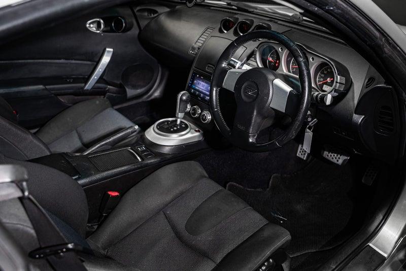 2005 Nissan Fairlady