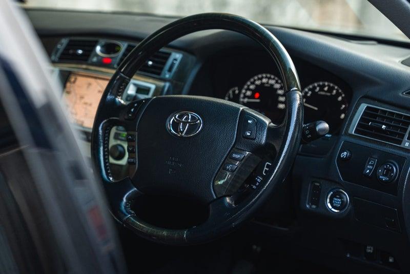 2005 Toyota Crown