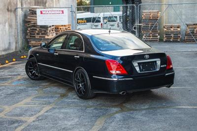 2005 Toyota Crown - Thumbnail