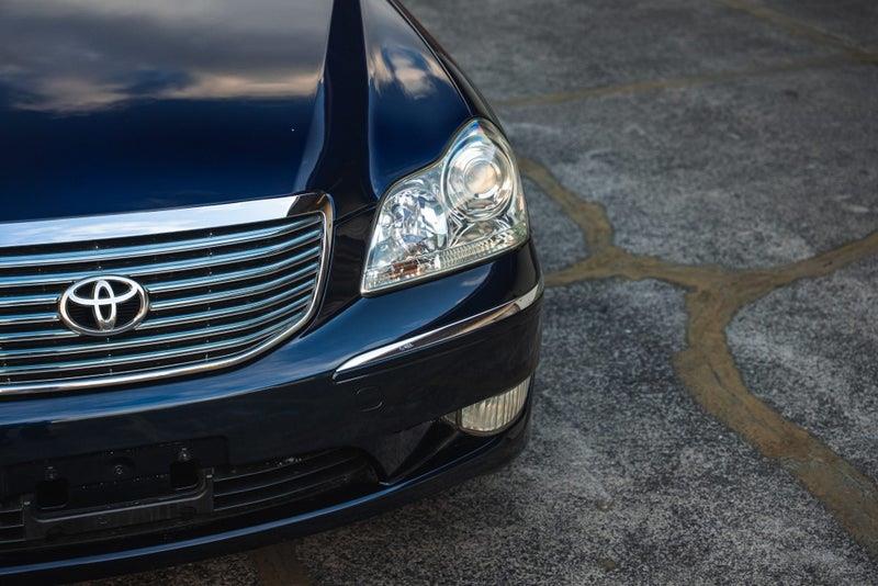 2005 Toyota Crown