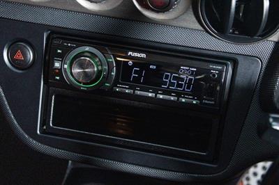 2005 Honda Integra - Thumbnail