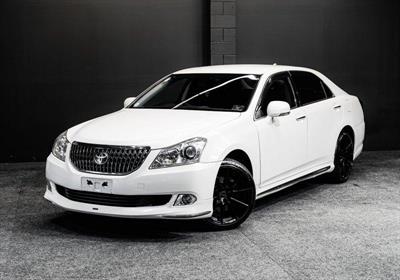 2012 Toyota Crown