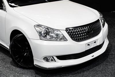 2012 Toyota Crown - Thumbnail