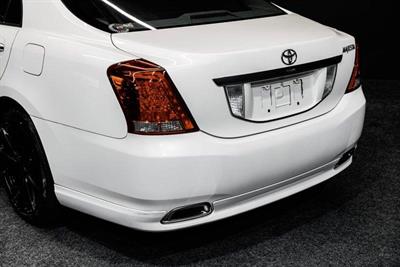 2012 Toyota Crown - Thumbnail