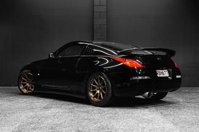 2004 Nissan 350Z - Thumbnail
