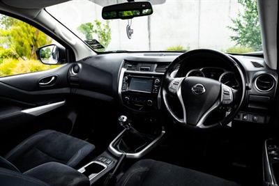 2019 Nissan Navara - Thumbnail