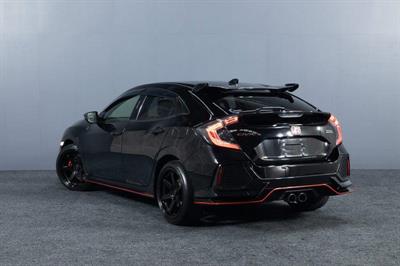 2018 Honda Civic - Thumbnail