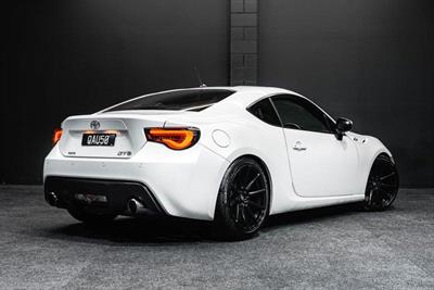 2013 Toyota GT86 - Thumbnail