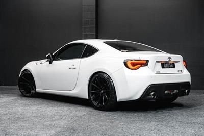 2013 Toyota GT86 - Thumbnail