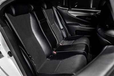 2013 Lexus LS 460 - Thumbnail