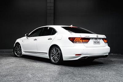 2013 Lexus LS 460 - Thumbnail