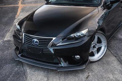 2013 Lexus IS 300h - Thumbnail
