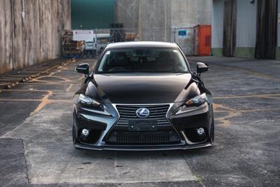 2013 Lexus IS 300h - Thumbnail
