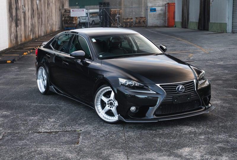 2013 Lexus IS 300h