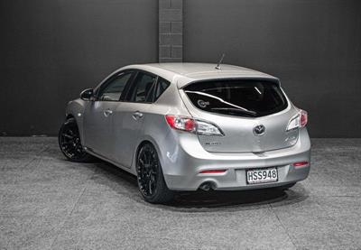 2011 Mazda Axela - Thumbnail