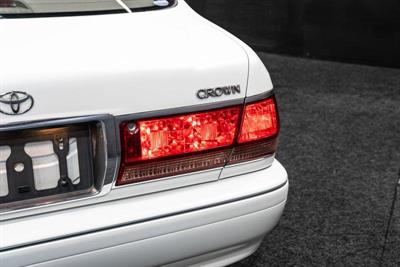 2003 Toyota Crown - Thumbnail