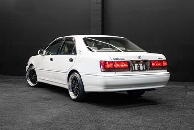 2003 Toyota Crown - Thumbnail