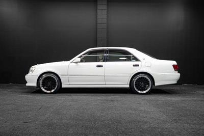 2003 Toyota Crown - Thumbnail