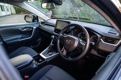 2019 Toyota RAV4 - Thumbnail