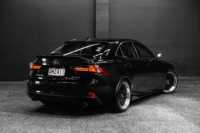 2015 Lexus IS 250 - Thumbnail