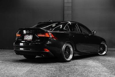 2015 Lexus IS 250 - Thumbnail