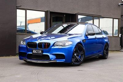 2012 BMW M5 - Thumbnail