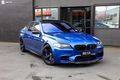 2012 BMW M5 - Thumbnail