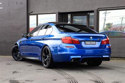 2012 BMW M5 - Thumbnail