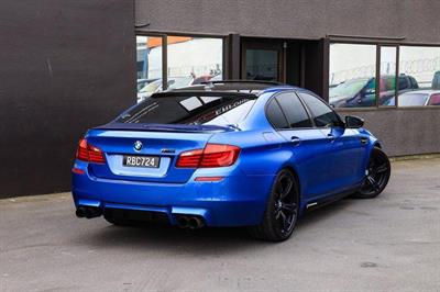 2012 BMW M5 - Thumbnail