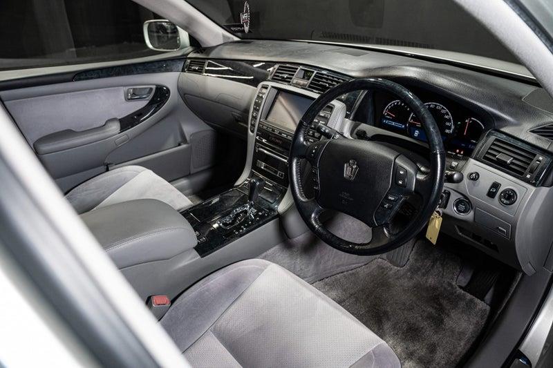 2004 Toyota Crown