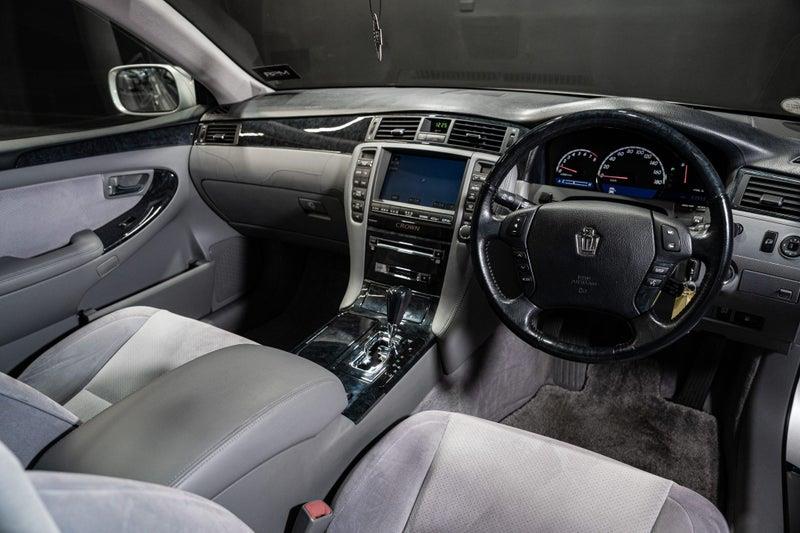 2004 Toyota Crown