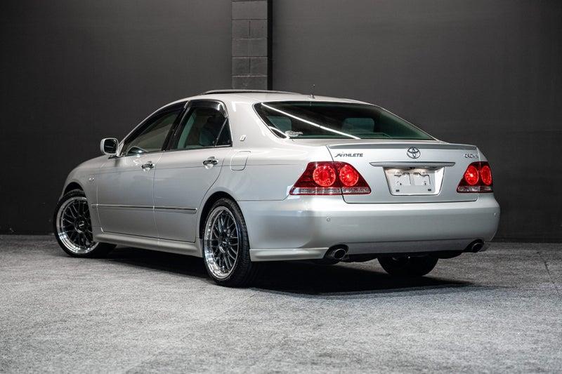 2004 Toyota Crown