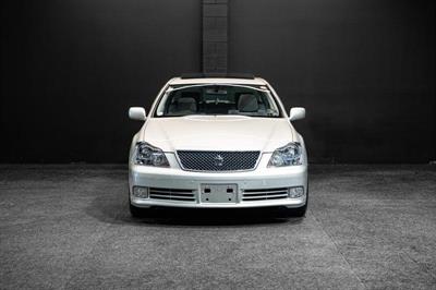 2004 Toyota Crown - Thumbnail