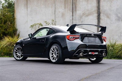2016 Toyota 86 - Thumbnail