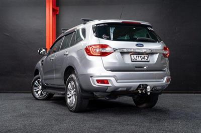 2015 Ford Everest - Thumbnail