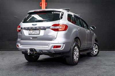 2015 Ford Everest - Thumbnail