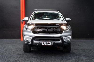 2015 Ford Everest - Thumbnail