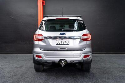 2015 Ford Everest - Thumbnail