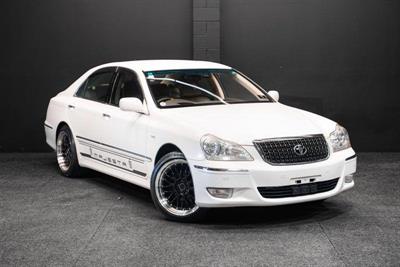 2006 Toyota Crown - Thumbnail