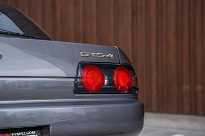 1993 Nissan Skyline - Thumbnail