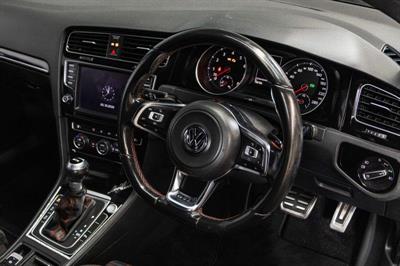 2014 Volkswagen Golf - Thumbnail