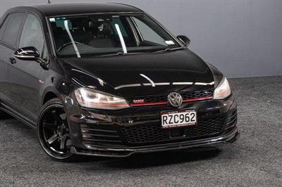 2014 Volkswagen Golf - Thumbnail