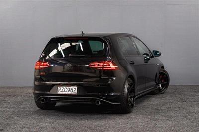 2014 Volkswagen Golf - Thumbnail