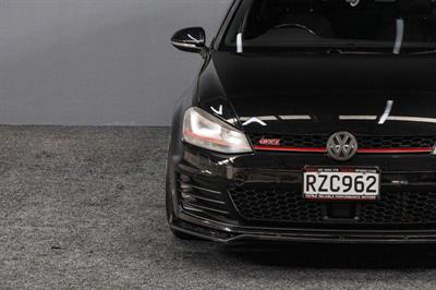 2014 Volkswagen Golf - Thumbnail
