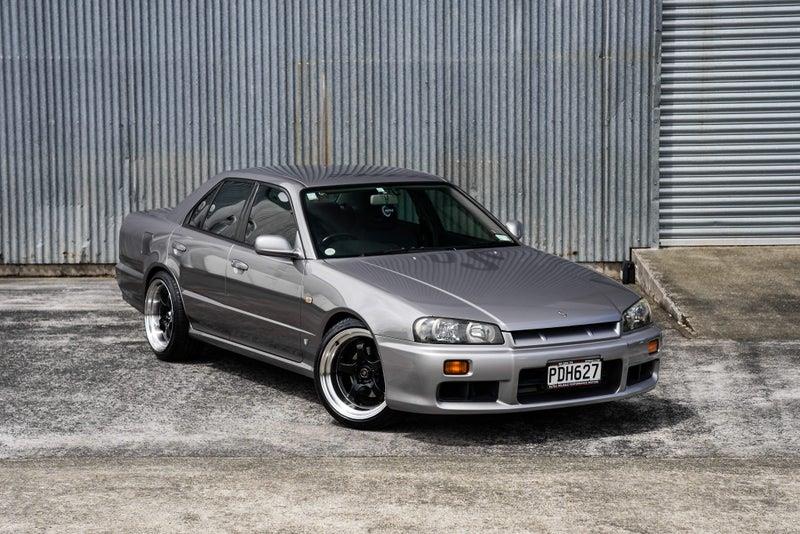 2000 Nissan Skyline
