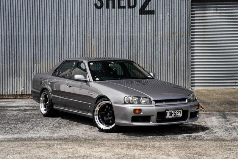 2000 Nissan Skyline