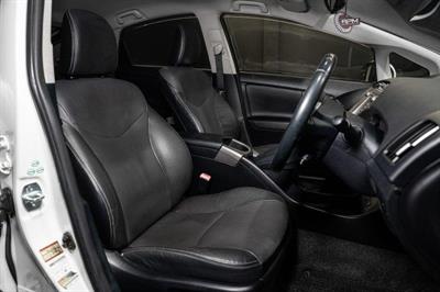 2013 Toyota Prius - Thumbnail