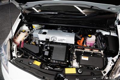 2013 Toyota Prius - Thumbnail