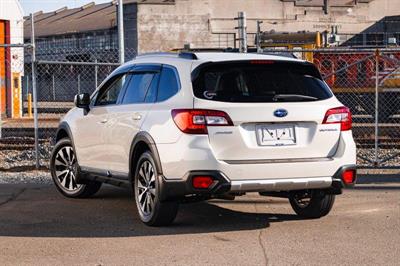 2014 Subaru Legacy - Thumbnail